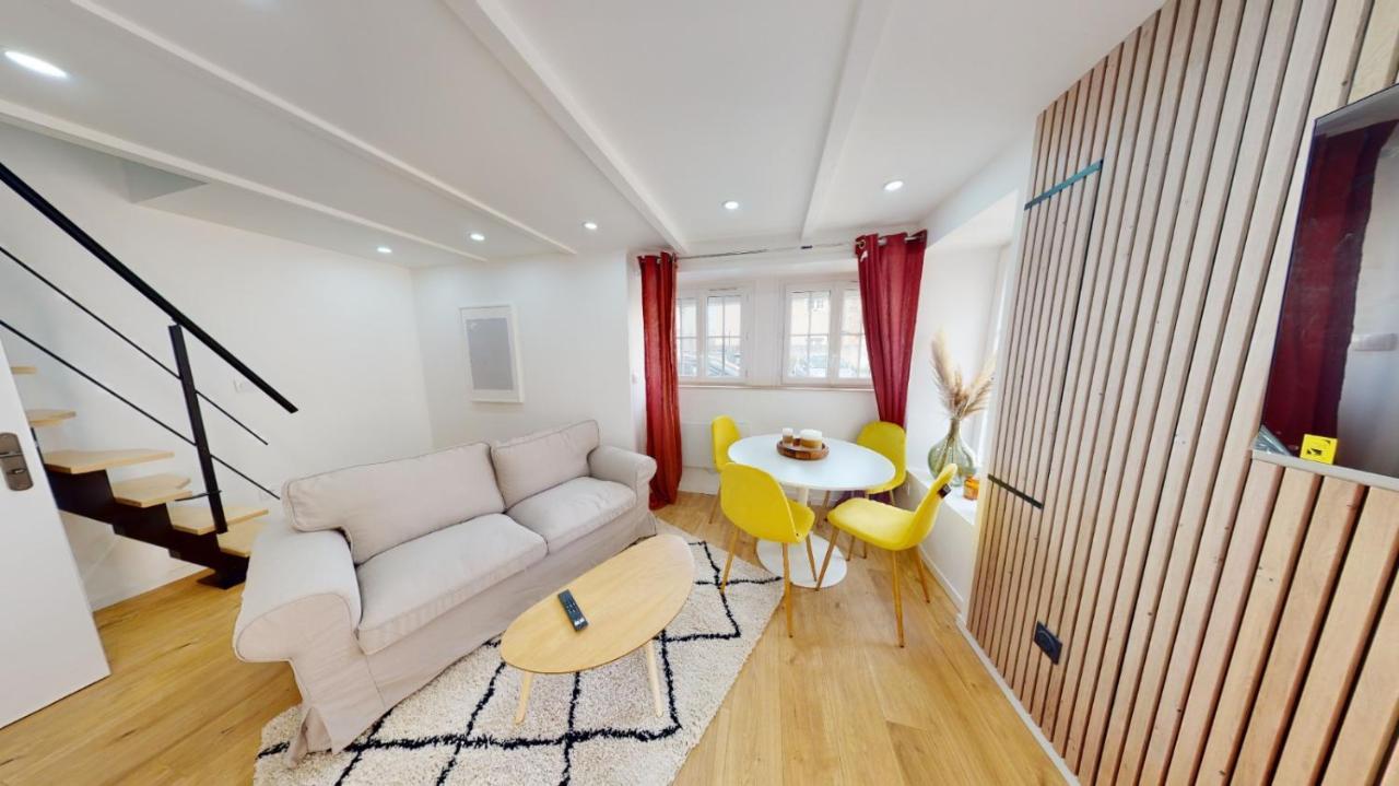 Charmante Maison En Pierre - Centre Ville - Plage ウイストルアム エクステリア 写真